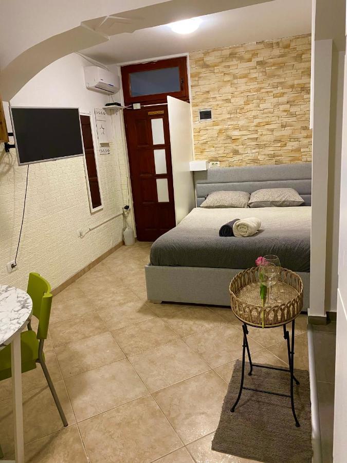 Appartement Studio Apartma Sara à Piran Extérieur photo